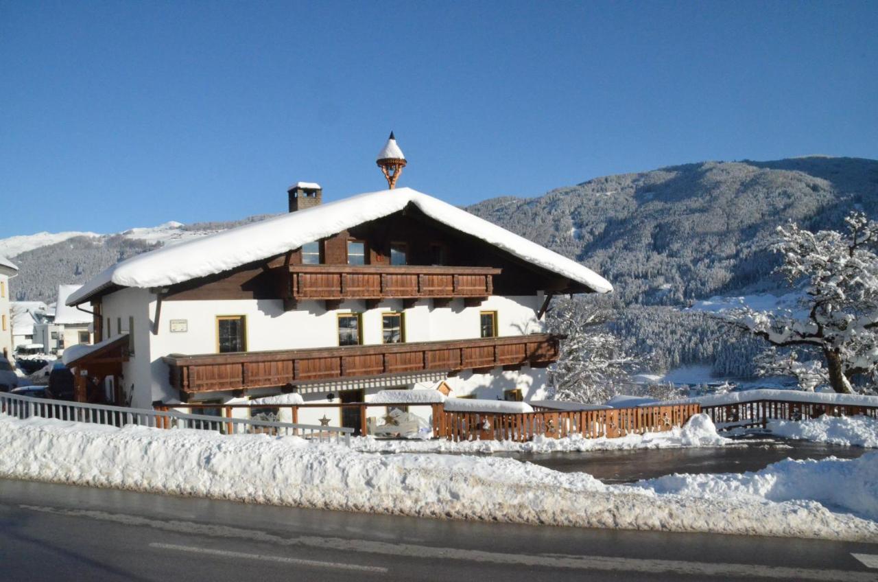 Pension Kirchbrugger Telfes im Stubai Exterior photo