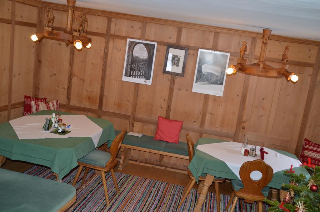 Pension Kirchbrugger Telfes im Stubai Exterior photo